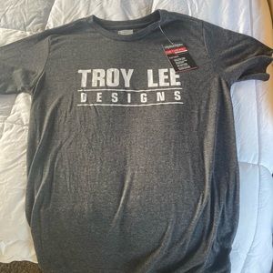 Men’s Troy Lees Designs T shirt Medium